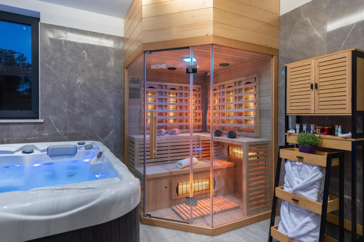 Green Luxury II With Heated Pool, Jacuzzi & Sauna Ruzici  Экстерьер фото